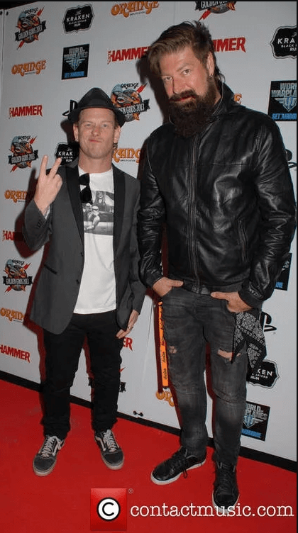 Jim Root (Slipknot, Stone Sour) is tall