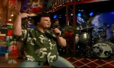 Back In Time: Jack Black destroys singing Holy Diver with the Roots