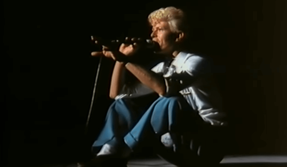 Back In Time: David Bowie sing’s John Lennon’s Imagine