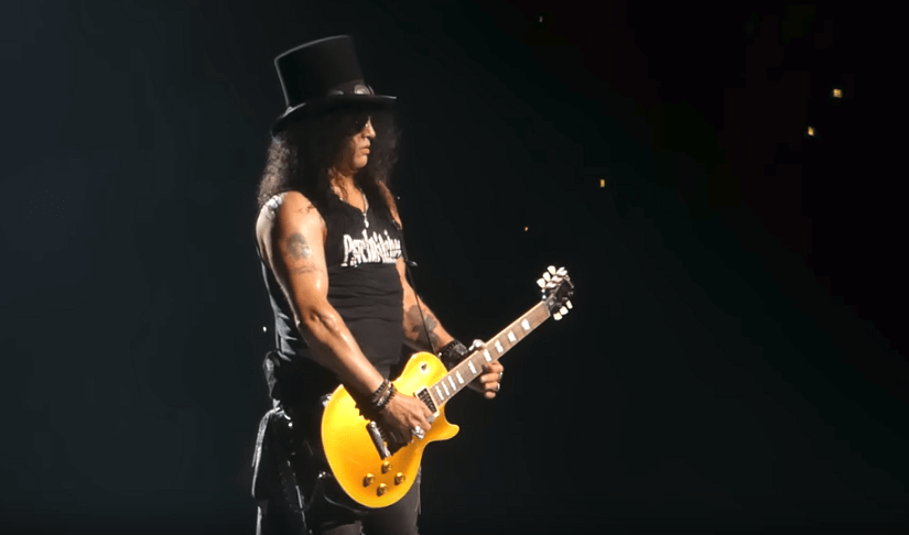 Back In Time: Slash performs Johnny B. Goode with an amazing solo