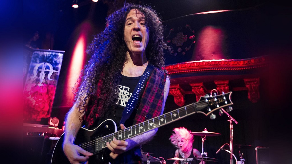 Marty Friedman says that playing fast totally sucks