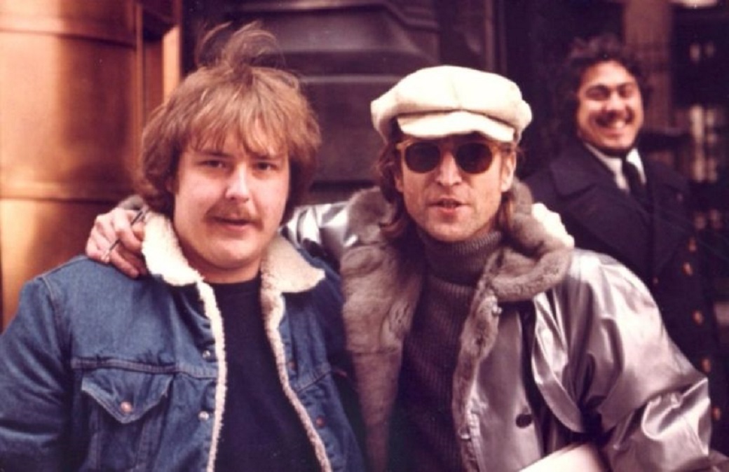 Paul Goresh, author of John Lennon’s photo with his killer, dies at 58