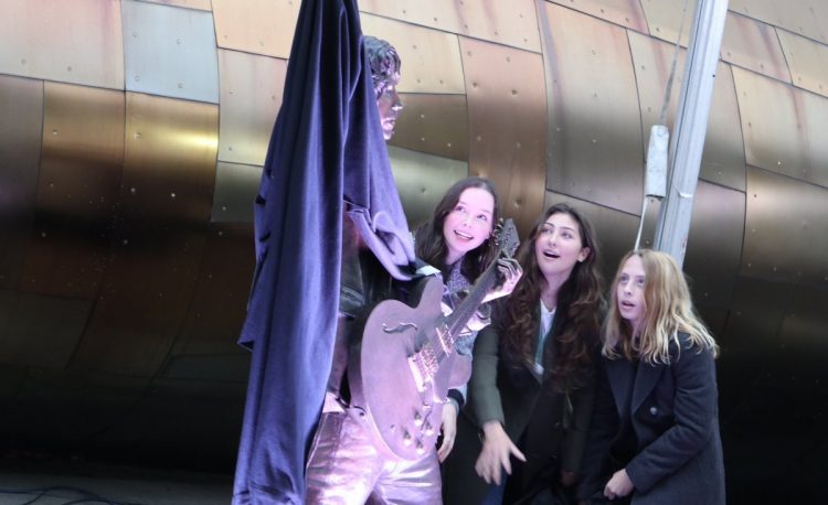 Chris Cornell statue revealed