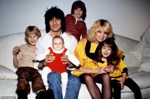 Ronnie Wood and kids 80s