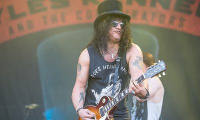 Hear Slash's isolated guitar track on Welcome To The Jungle