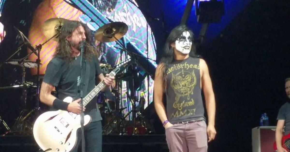 Dave Grohl and Kiss fan