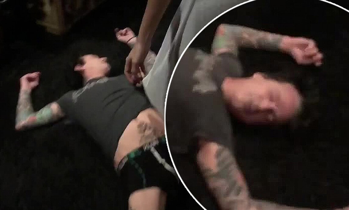 Tommy Lee unconscious