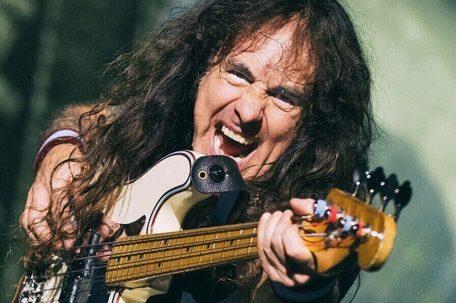 Steve Harris and the bass