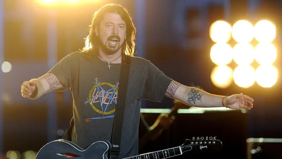 Dave Grohl slayer shirt