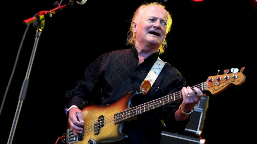 Jim Rodford Kinks and Zombies bassist dies after falling down the stairs