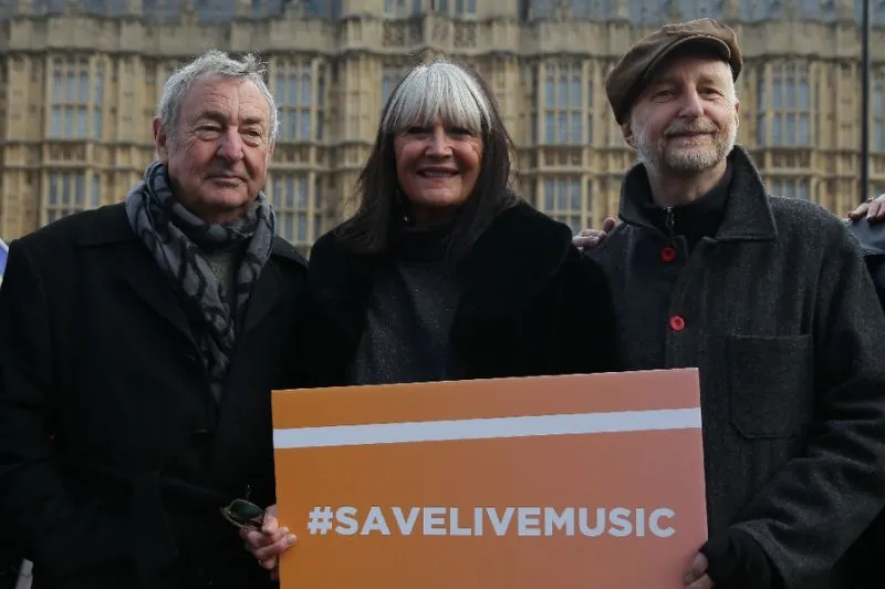 McCartney and Nick Mason mobilize against closure of showrooms