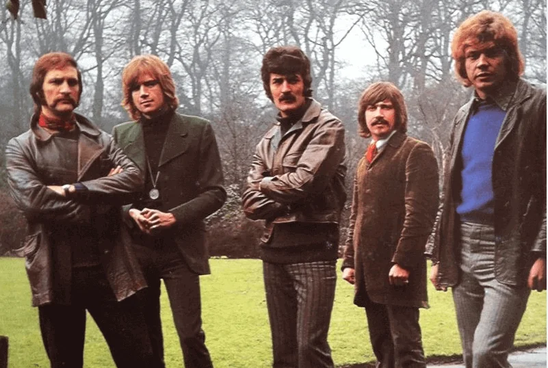 Moody Blues singer Ray Thomas dies suddenly at 76