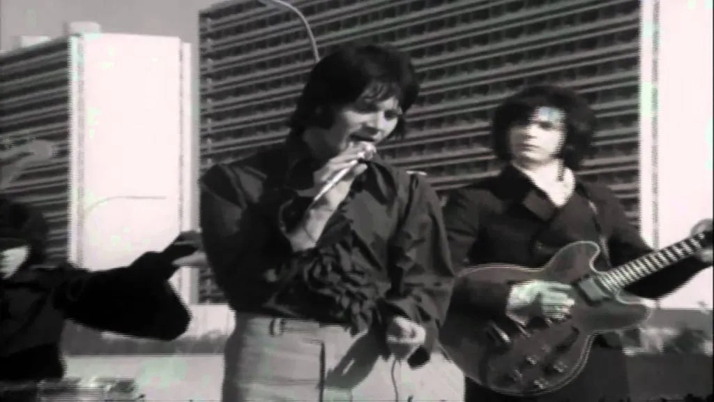 Back In Time: Deep Purple performs Beatles' Help