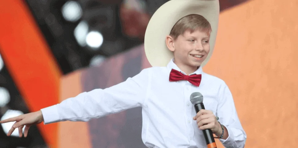 Yodel kid at coachella