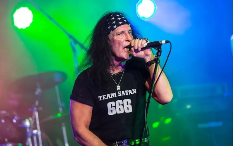 Dave Evans acdc 2019