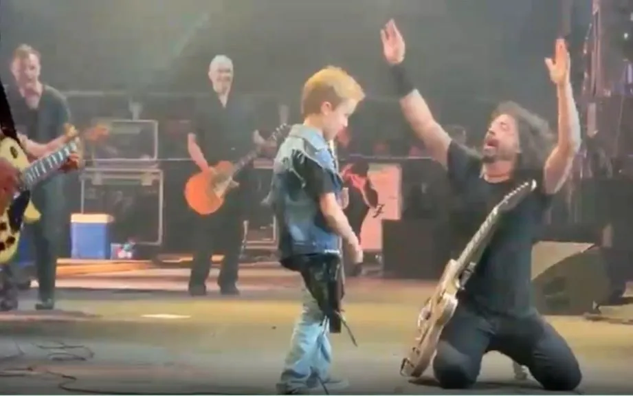 Foo Fighters Scott Ian Son