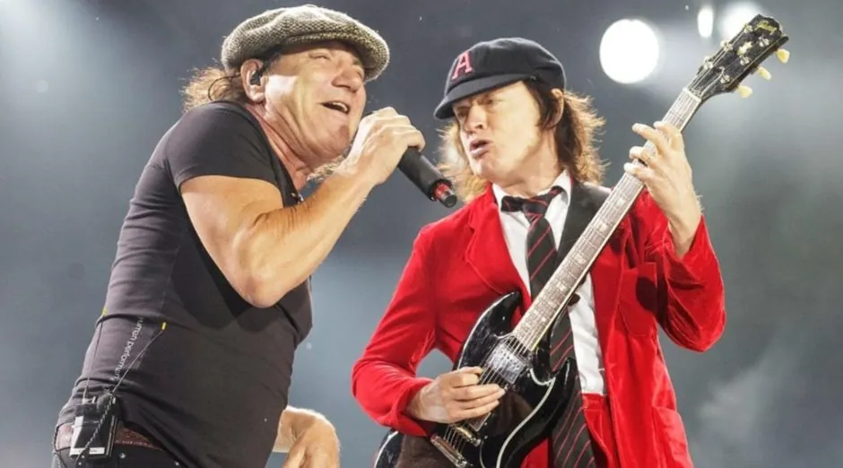 Brian Johnson Angus Young