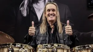 Nicko McBrain thumbs up