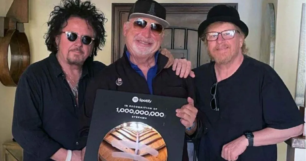 Toto 2021